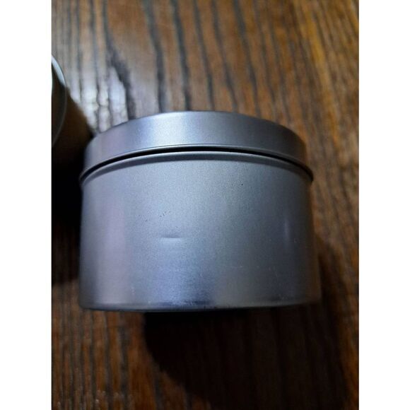 Lot 2 New Anime Hand Poured Sox Wax Candles in Tins Strawberry Mandarin Citrus - Picture 4 of 7